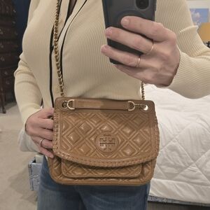 Tory Burch Marion Quilted Crossbody Saddle Bag Tan / Caramel Color